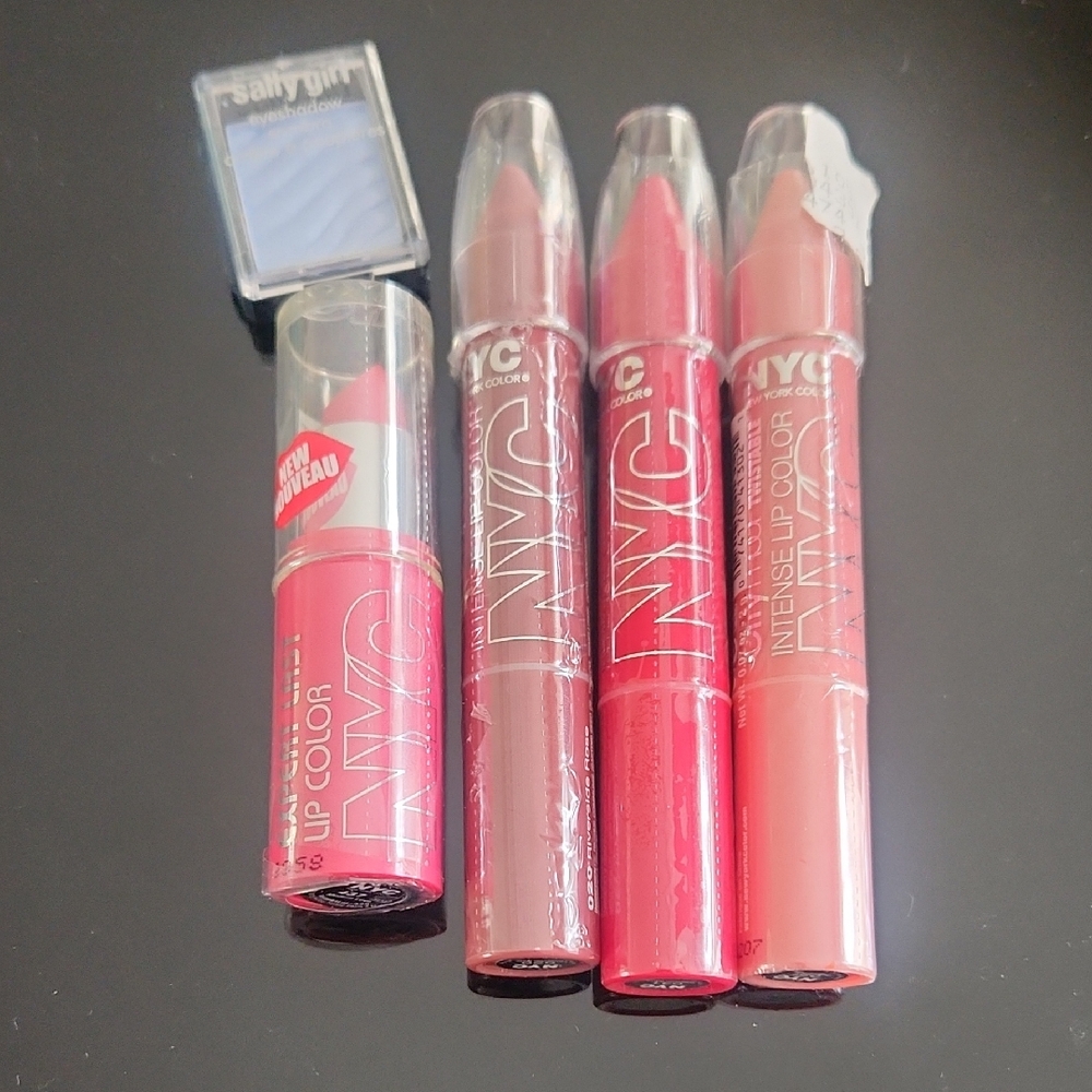 NYC Lip Color Collection - Vibrant Pinks - Picture 1 of 16